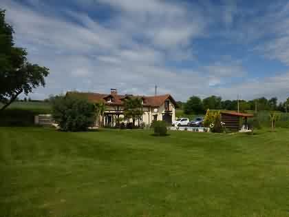 4 bed farmhouse for sale near Noulens