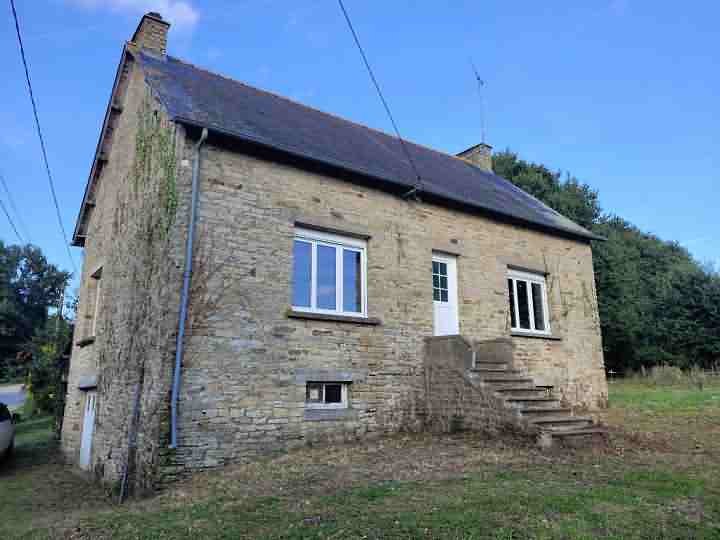 3 bed stone house for sale near Missiriac