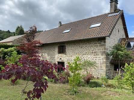 5 bed stone house for sale near Bujaleuf
