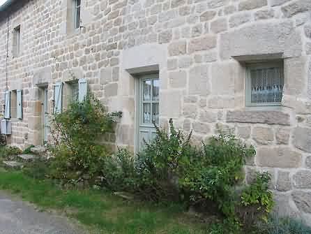 5 bed stone house for sale near Bujaleuf
