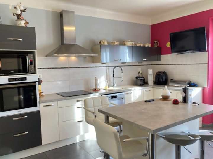 5 bed house for sale near Ansac Sur Vienne