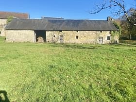 Stone house to renovate near Bujaleuf