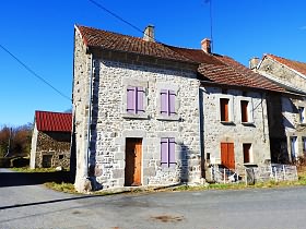 Stone house to renovate near Farges
