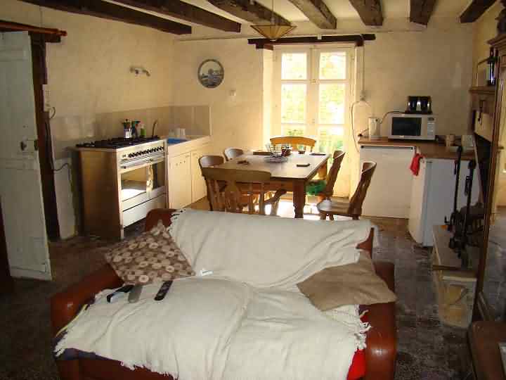 2 bed stone house for sale near Chez Vécant