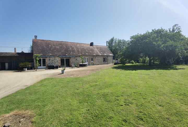 3 bed stone house for sale near Dussac