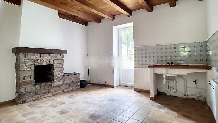 2 bed stone house for sale near Lestun