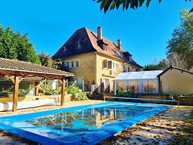 8 bed stone house for sale near Dordogne and Lot