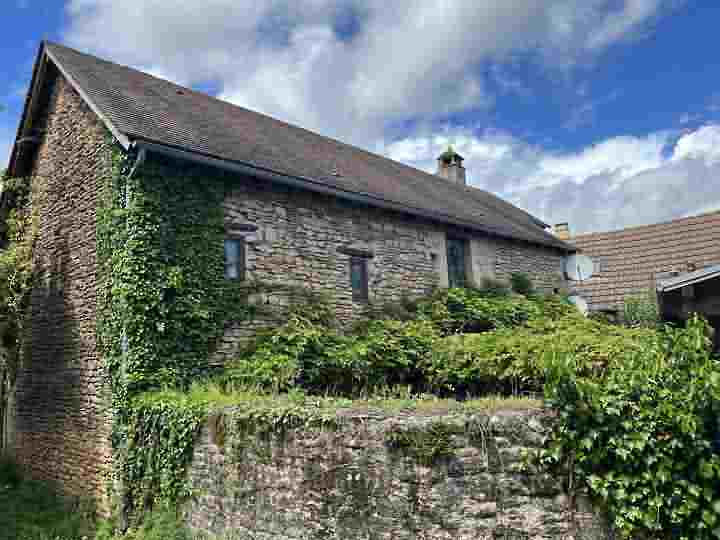 3 bed stone house for sale near Aubas