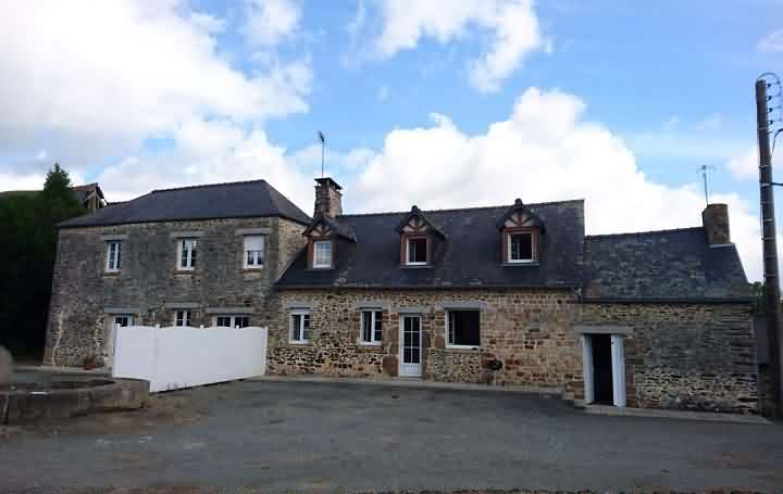 5 bed stone house for sale near Le Horps