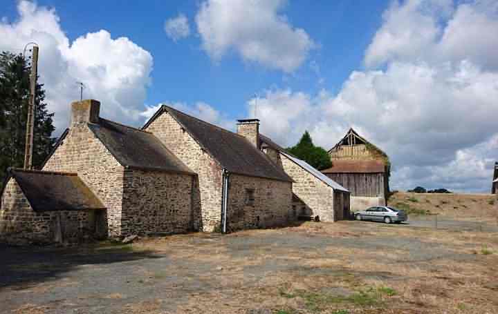 5 bed stone house for sale near Le Horps