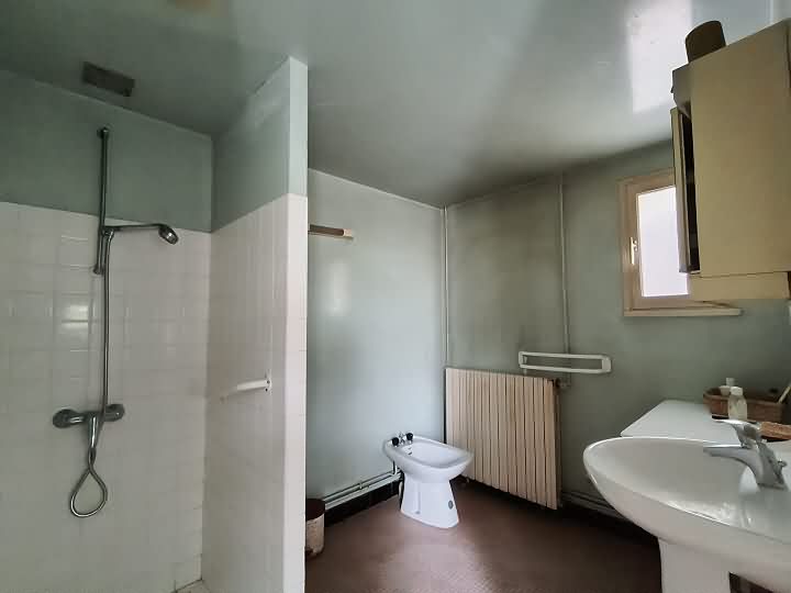 2 bed stone house for sale near Gentray