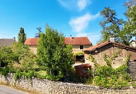 4 bed stone house for sale near Aubas