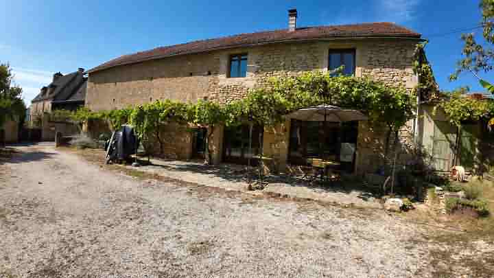 4 bed stone house for sale near Aubas
