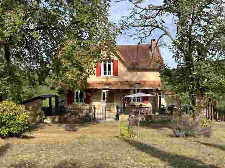 8 bed stone farmhouse for sale near Aubas