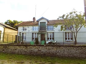 2 bed stone house for sale near Vienne And Haute Vienne