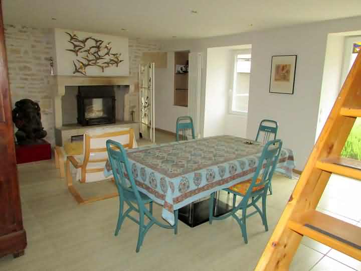 4 bed stone house for sale near Aizet