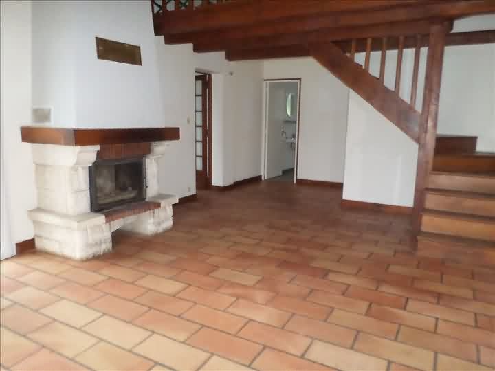 3 bed stone house for sale near Monas