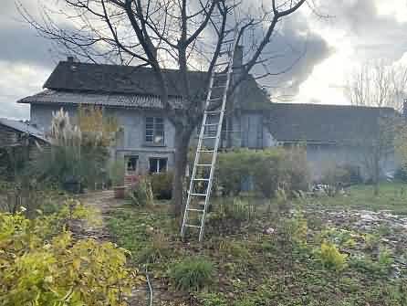 5 bed stone house for sale near Grand Bueix