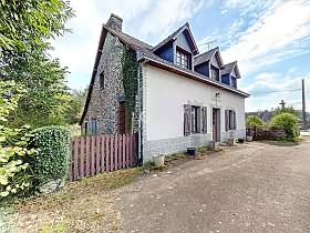 5 bed stone house for sale near Lestun