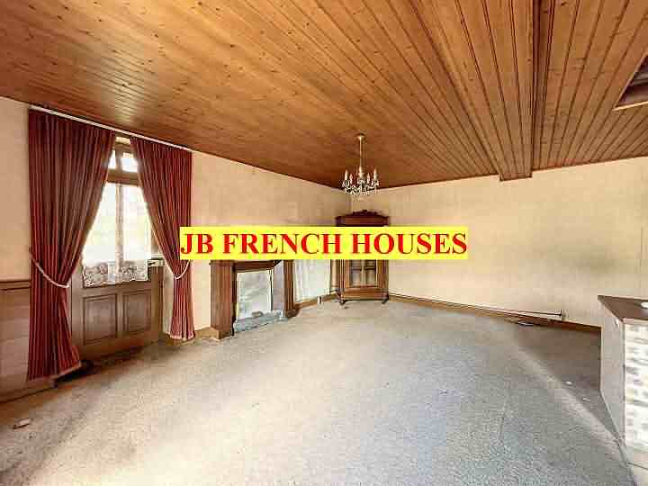 5 bed stone house for sale near Lestun