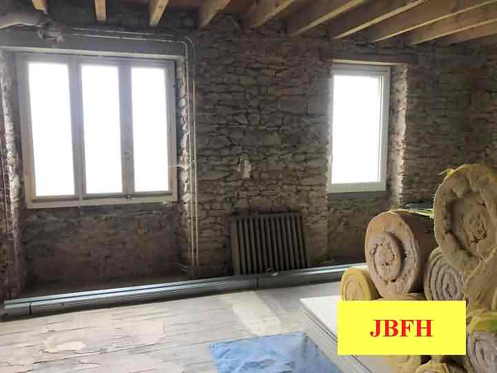 Stone house to renovate near Glénic