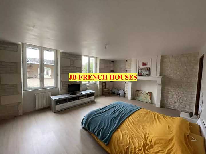 5 bed stone house for sale near Haimps