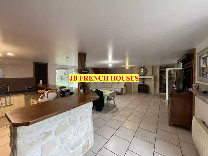 5 bed stone house for sale near Haimps