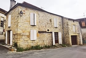 Maison en pierre de 3 chambres à vendre près de Dussac