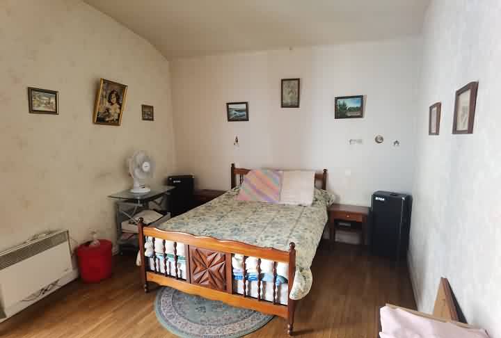 Maison en pierre de 3 chambres à vendre près de Dussac
