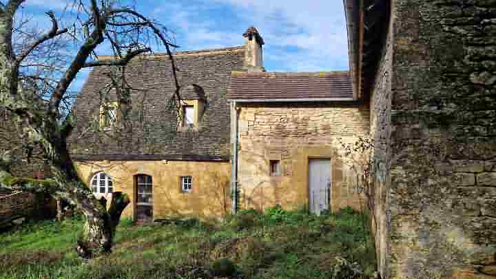 2 bed stone house for sale near Dordogne and Lot