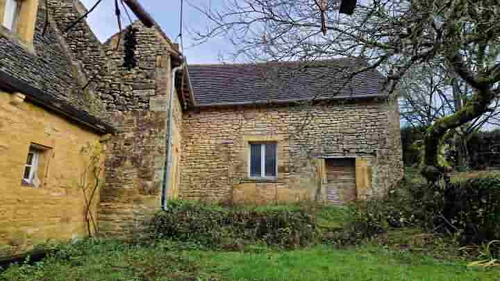 2 bed stone house for sale near Dordogne and Lot