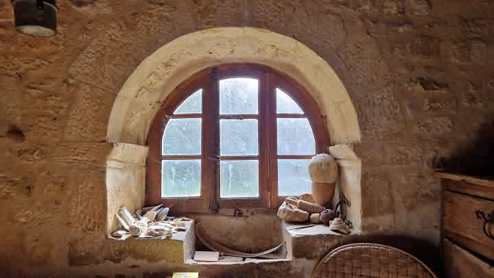 2 bed stone house for sale near Dordogne and Lot