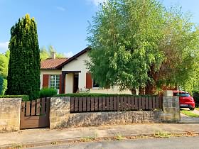 2 bed stone house for sale near Castels