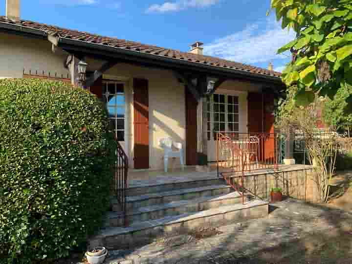 2 bed stone house for sale near Castels