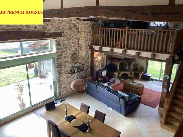 4 bed stone house for sale near Ansac Sur Vienne