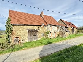 1 bed stone farmhouse for sale near Glénic