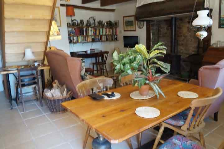 3 bed cottage for sale near Keraden