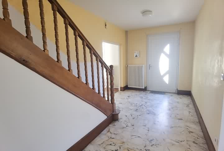 Maison en pierre de 5 chambres à vendre près de Dussac