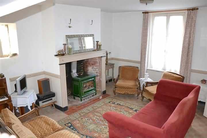 3 bed stone house for sale near Cisai Saint Aubin
