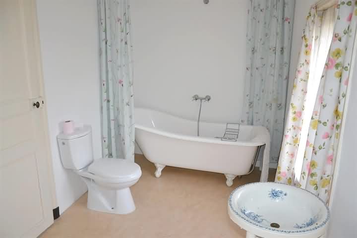 3 bed stone house for sale near Cisai Saint Aubin