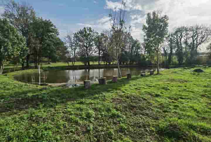 Plot of land à vendre près de Dussac