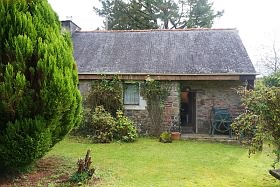 2 bed stone house for sale near Keraden