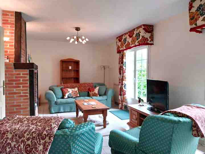 3 bed house for sale near Mantilly