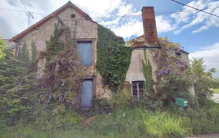 2 bed stone house for sale near Averton