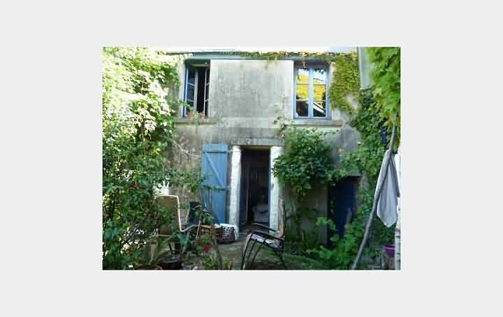 2 bed stone house for sale near Averton