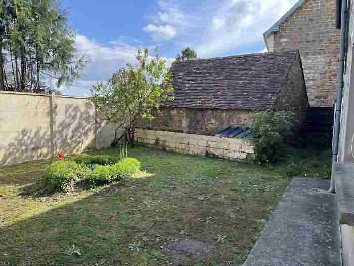3 bed stone house for sale near Perrou