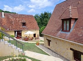 6 bed stone house for sale near Dordogne and Lot
