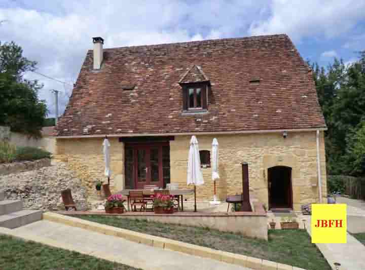 6 bed stone house for sale near Dordogne and Lot