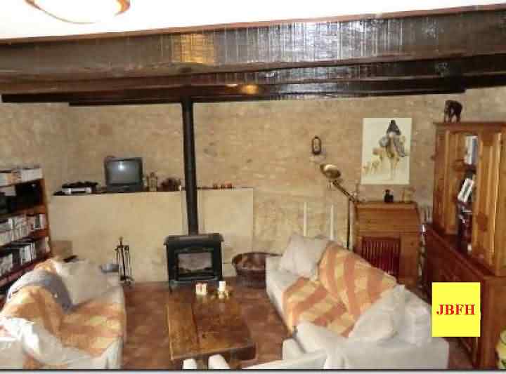 6 bed stone house for sale near Dordogne and Lot