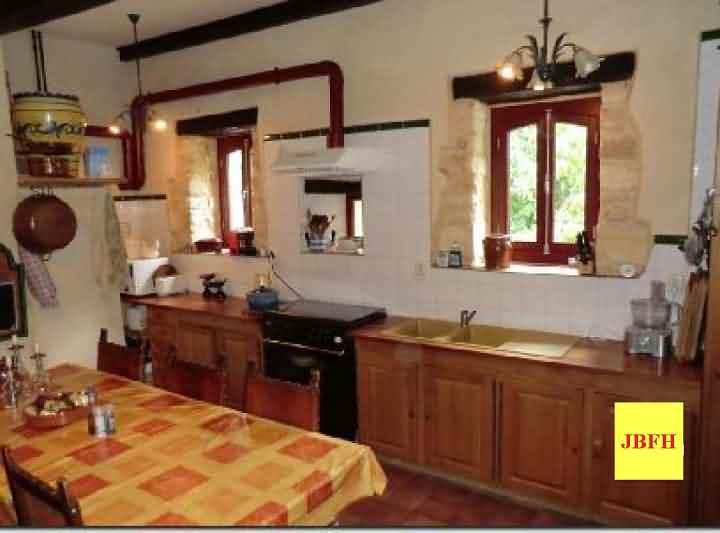 6 bed stone house for sale near Dordogne and Lot